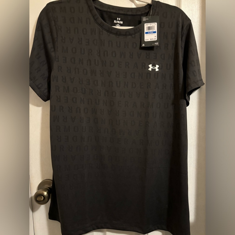 NWT XL Under Armour Women’s Black Logo Shirt
